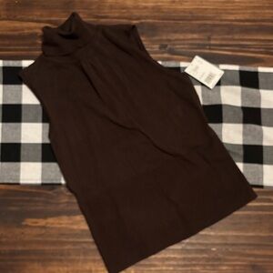 Axcess Essentials Brown Sleeveless Turtleneck Top large new